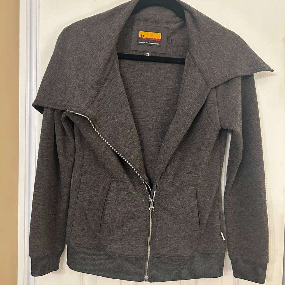 vintage Brooklyn Industries zip up  jacket size extra small .